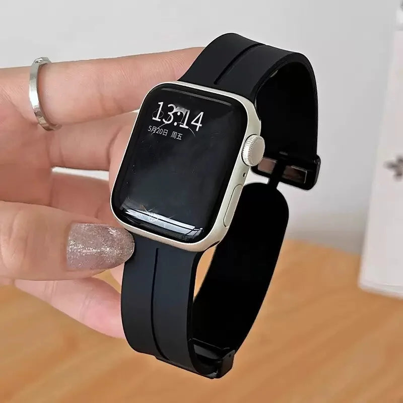 Starlight Silicone Magnetic Strap For Apple Watch Ultra2 9 8 7 SE 6 5 Correa Sports Band For iwatch 49mm 41mm 45mm 40 44 38 42