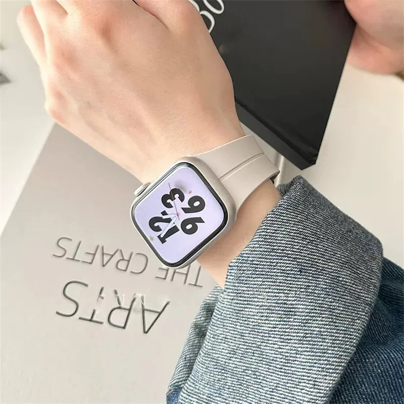 Starlight Silicone Magnetic Strap For Apple Watch Ultra2 9 8 7 SE 6 5 Correa Sports Band For iwatch 49mm 41mm 45mm 40 44 38 42